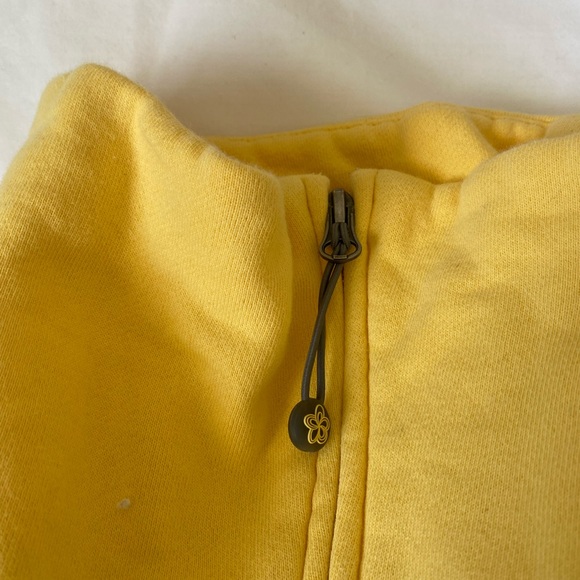 Yellow Tuff sweater. Barely worn - Picture 4 of 7